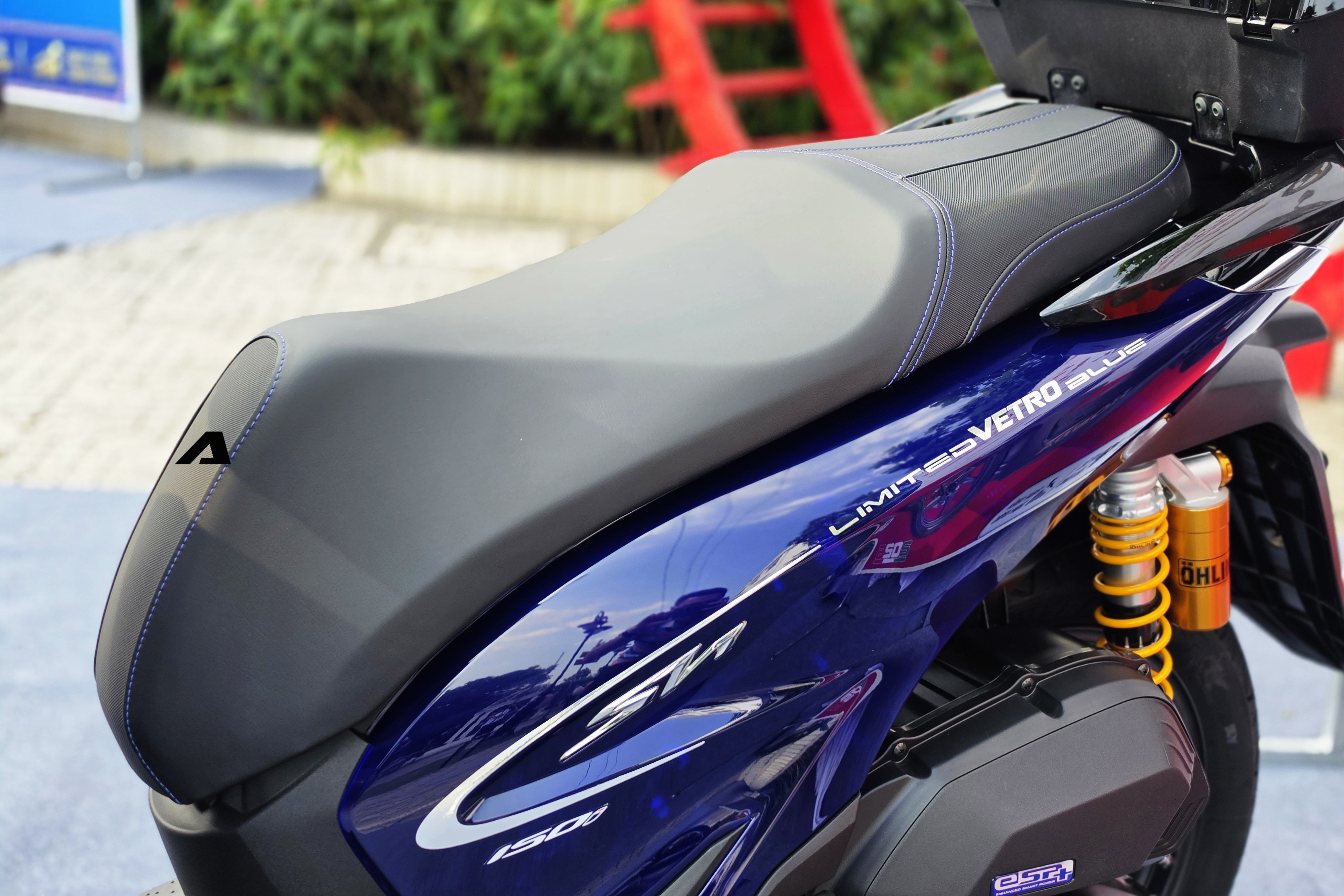 honda sh vetro blue 16