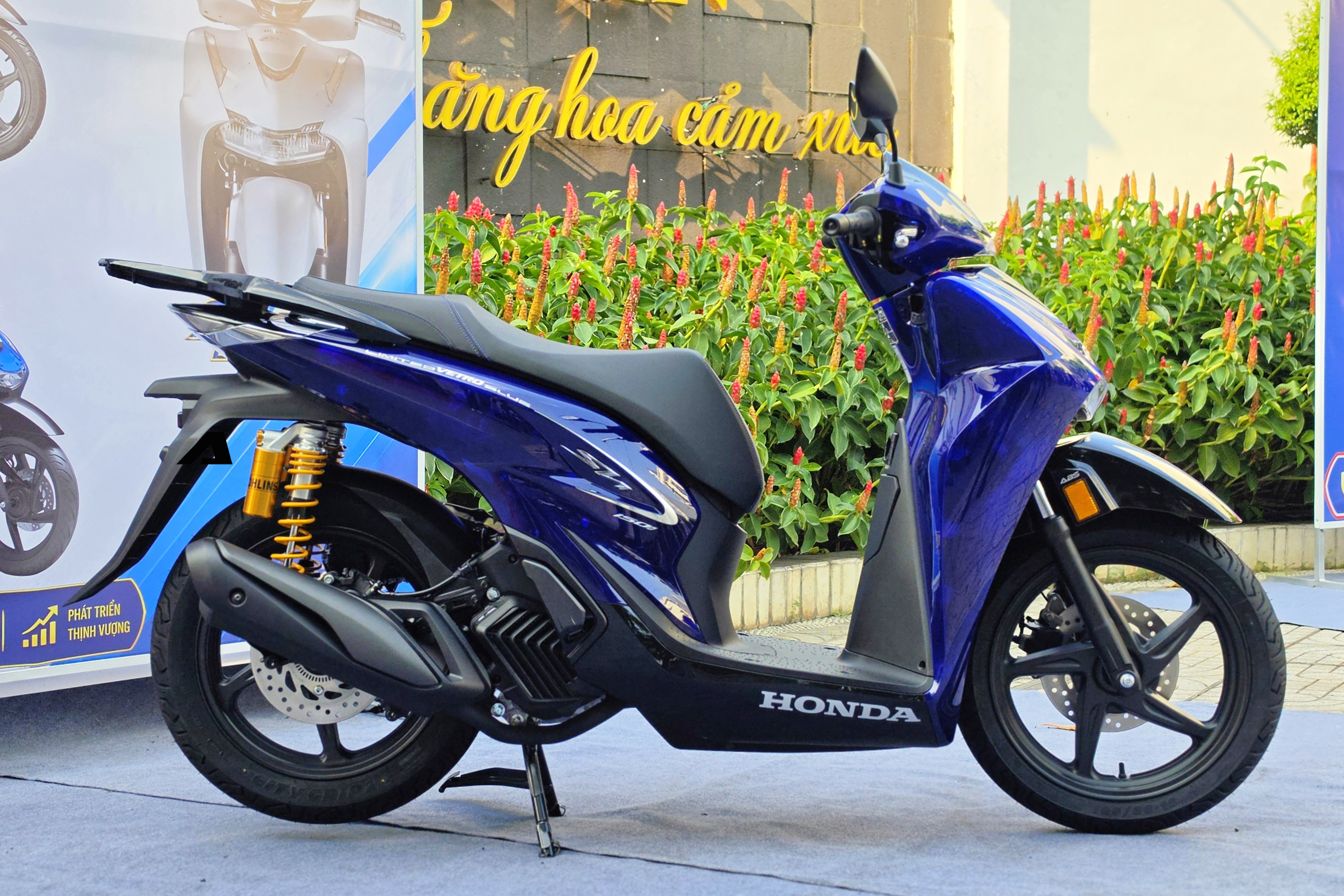honda sh vetro blue 5