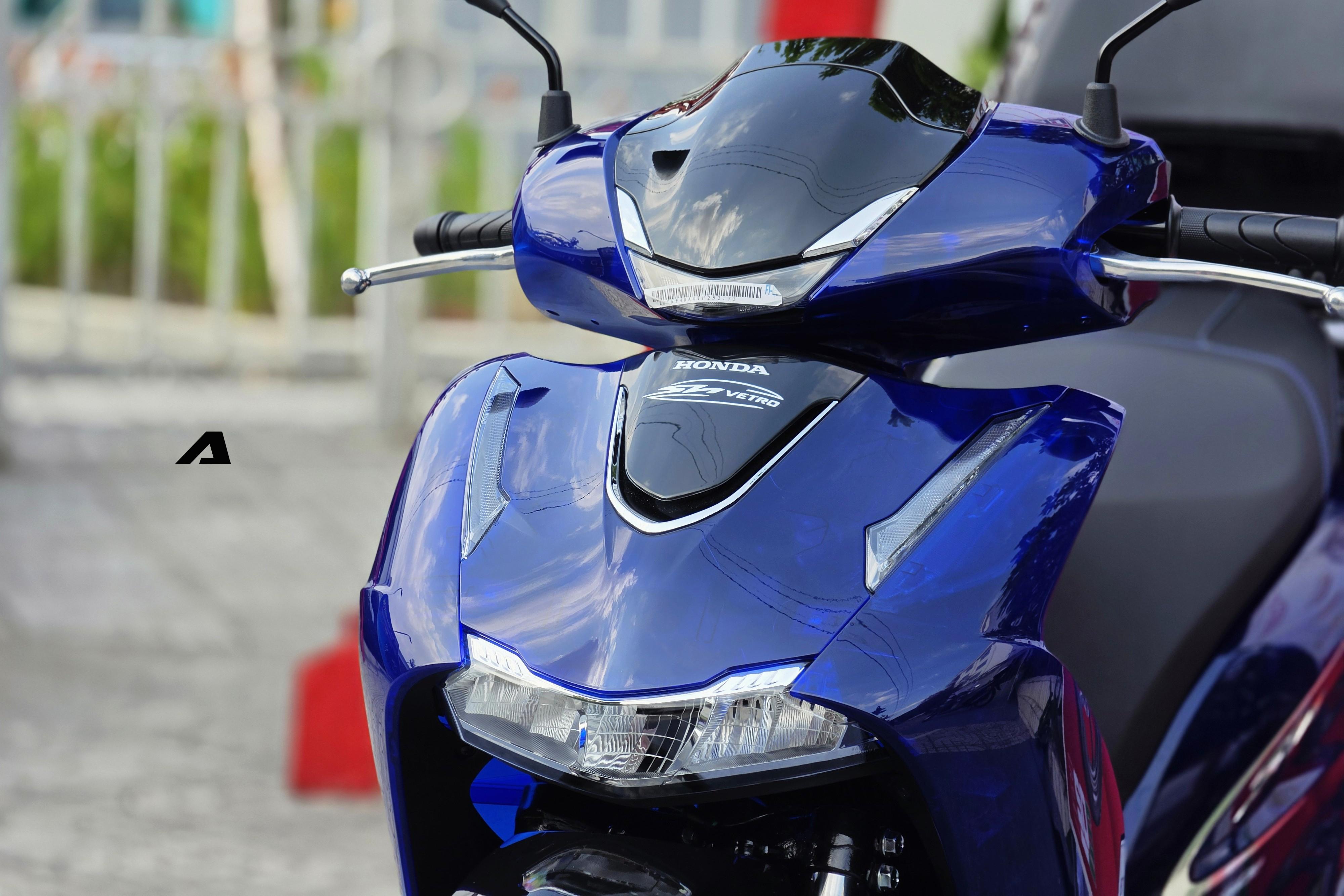 honda sh vetro blue 7