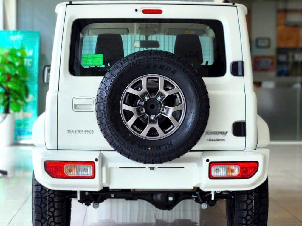 suzuki jimny 2