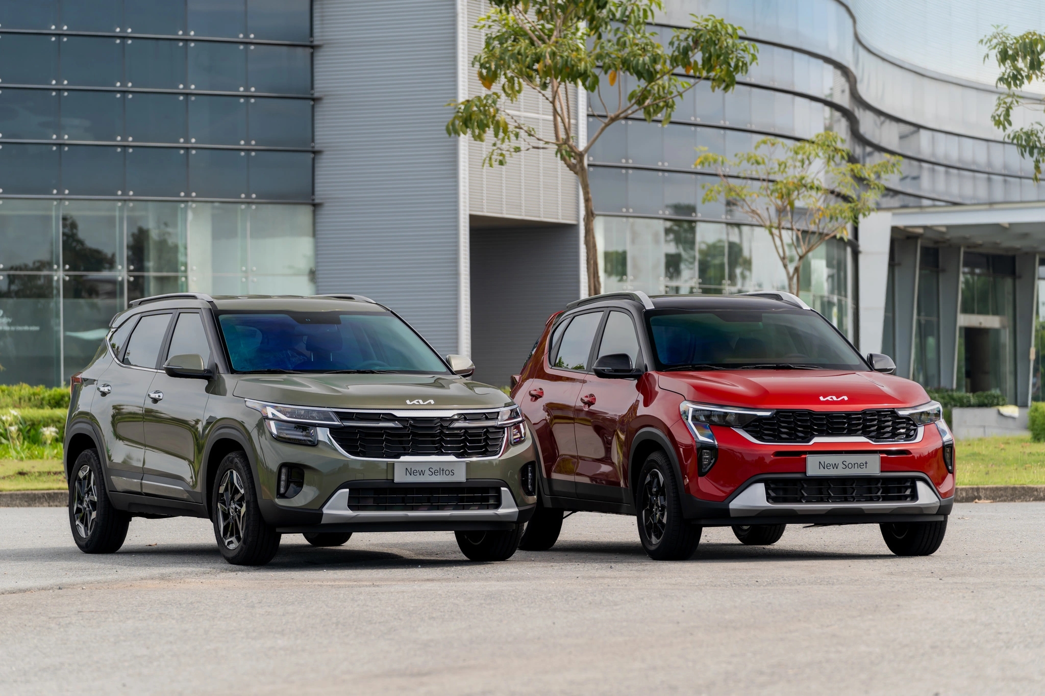 kia seltos kia sonet 1