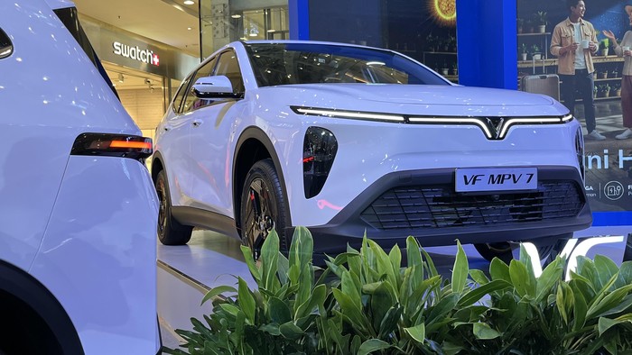 vinfast vf mpv 7 1779266715089