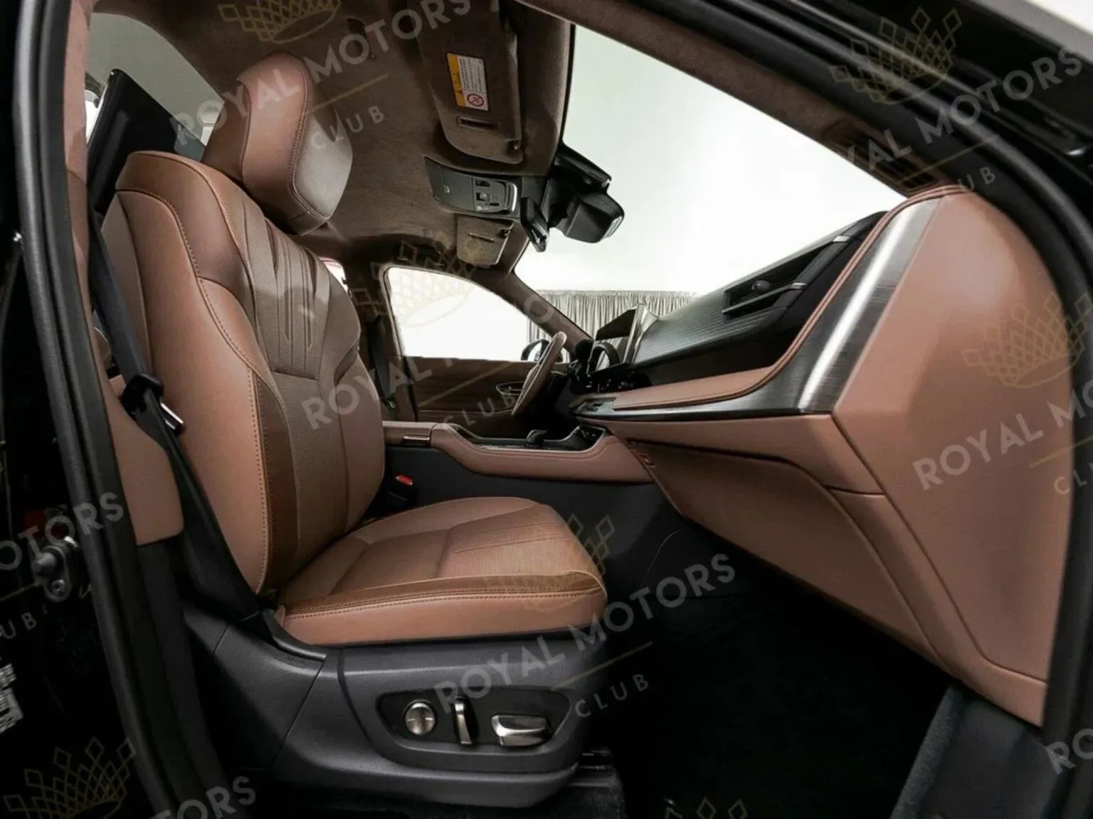 toyota century suv russia royal motors 8 1536x1152