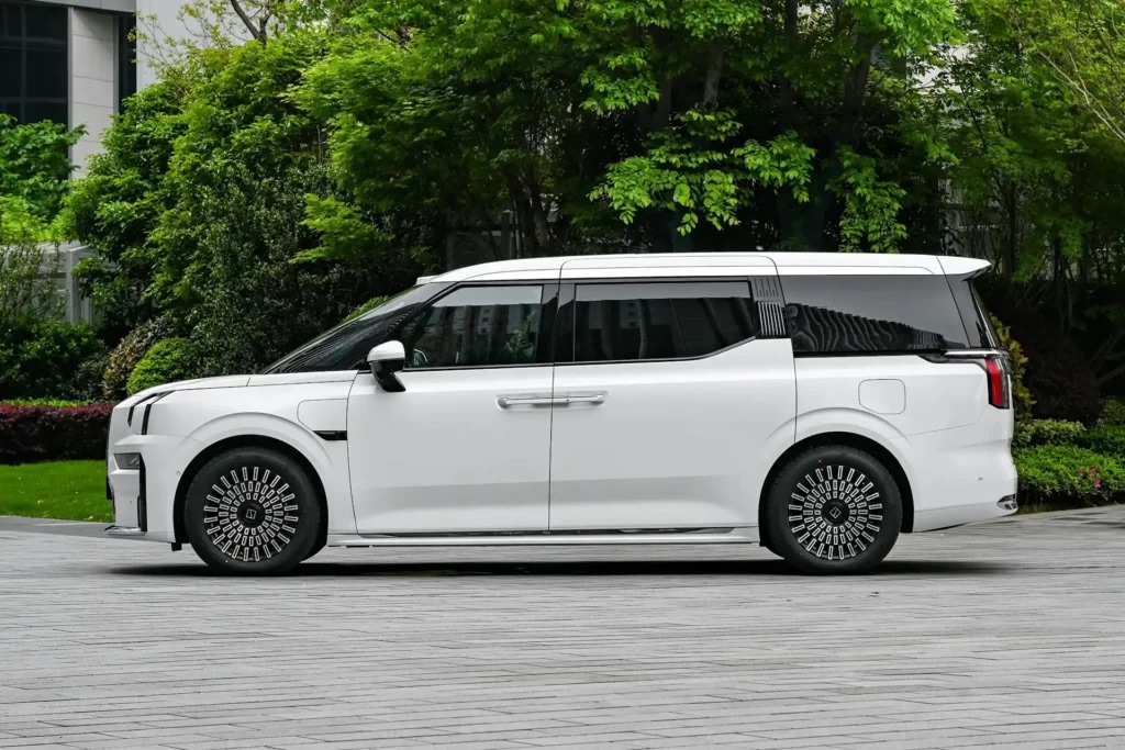 zeekr 009 2026 ve viet nam autopro 3