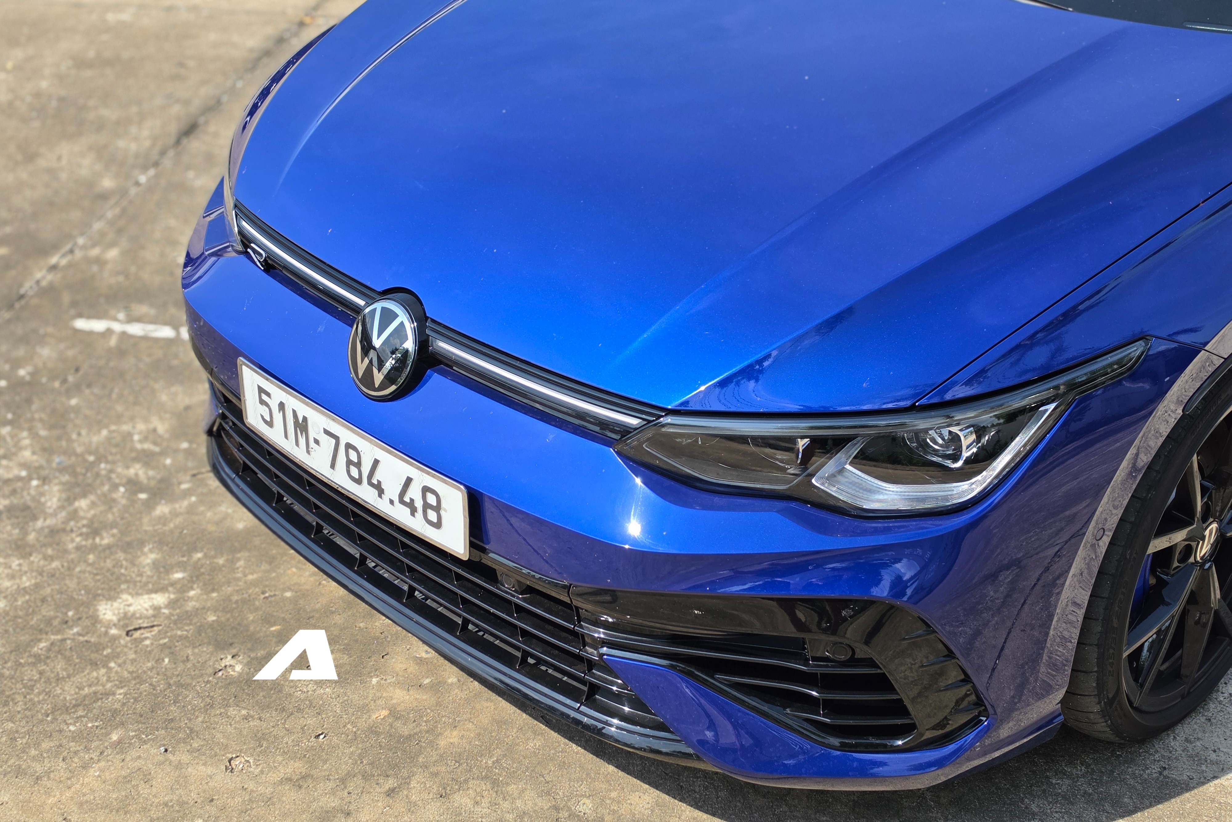 volkswagen golf r 12