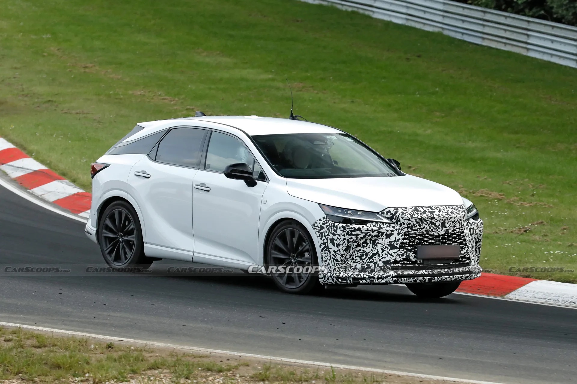 lexus rx facelift spy shots 4