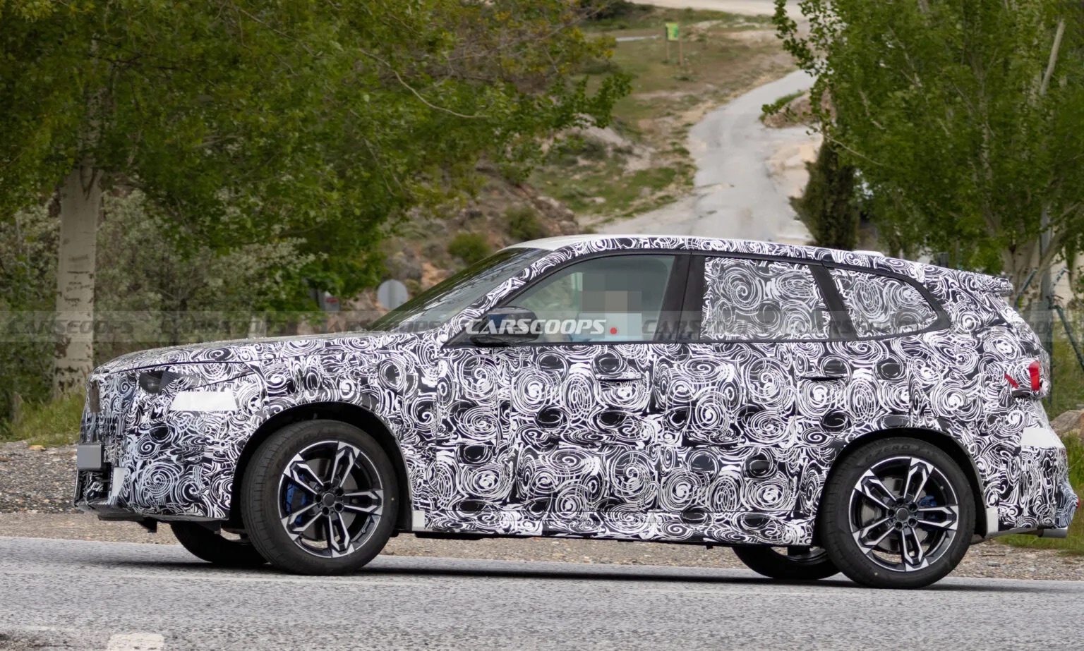 2028 bmw x1 608 8 1536x923