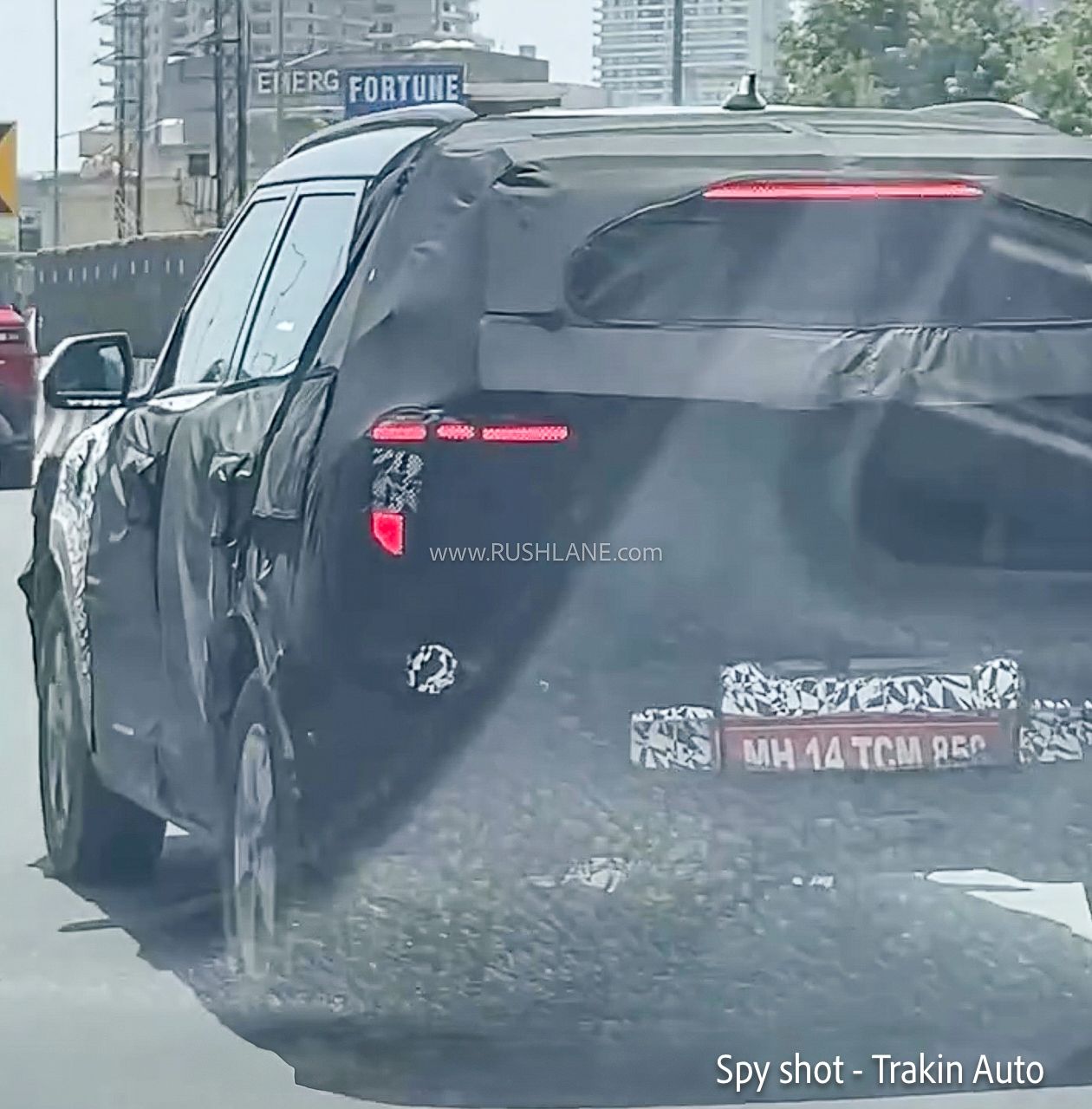 2027 kia sonet spied new features safety lights 1