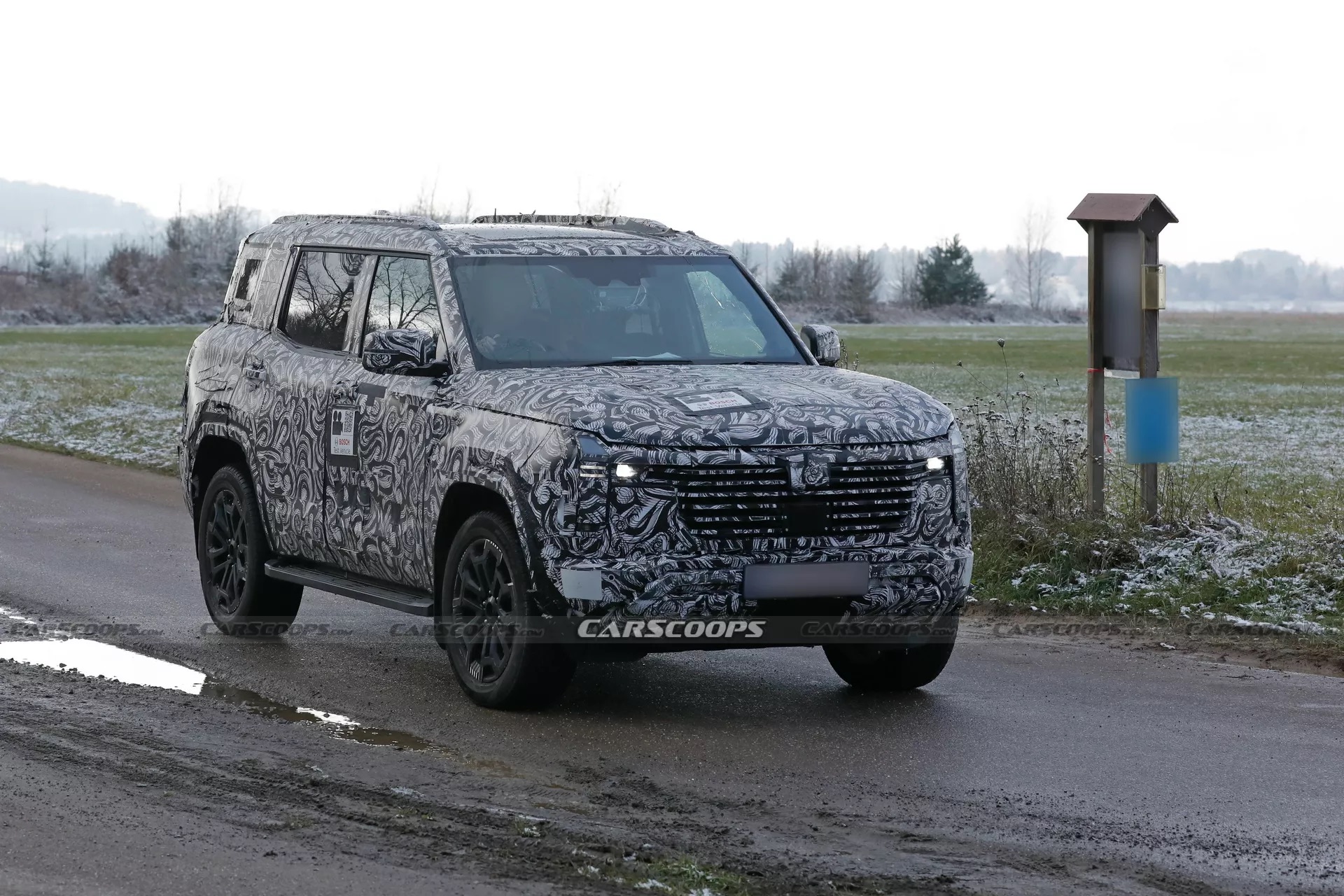 2027 mitsubishi pajero montero 4