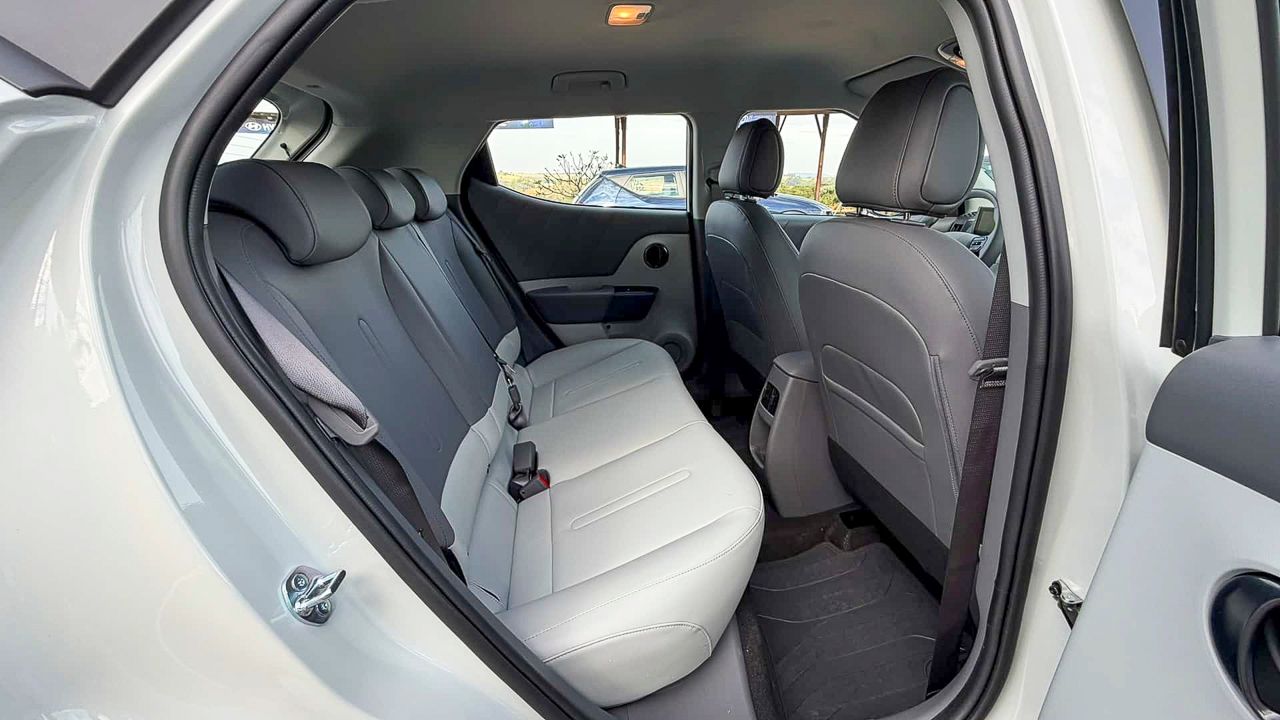 new hyundai i20 launch price safety features 10