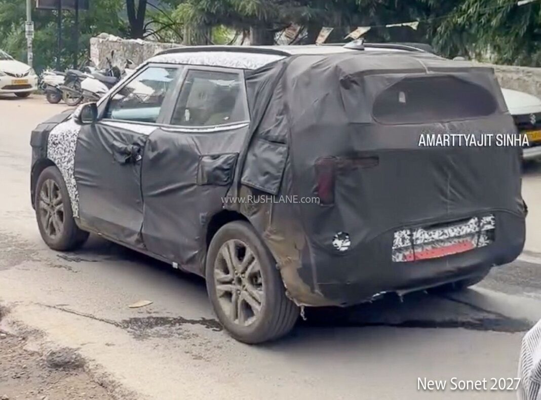 new 2027 kia sonet spied in manali with creta 1 1068x790
