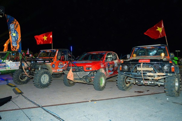 dua xe 12