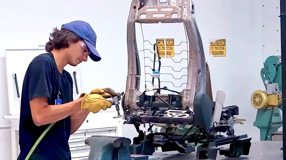 forduniversalvehicleassembly