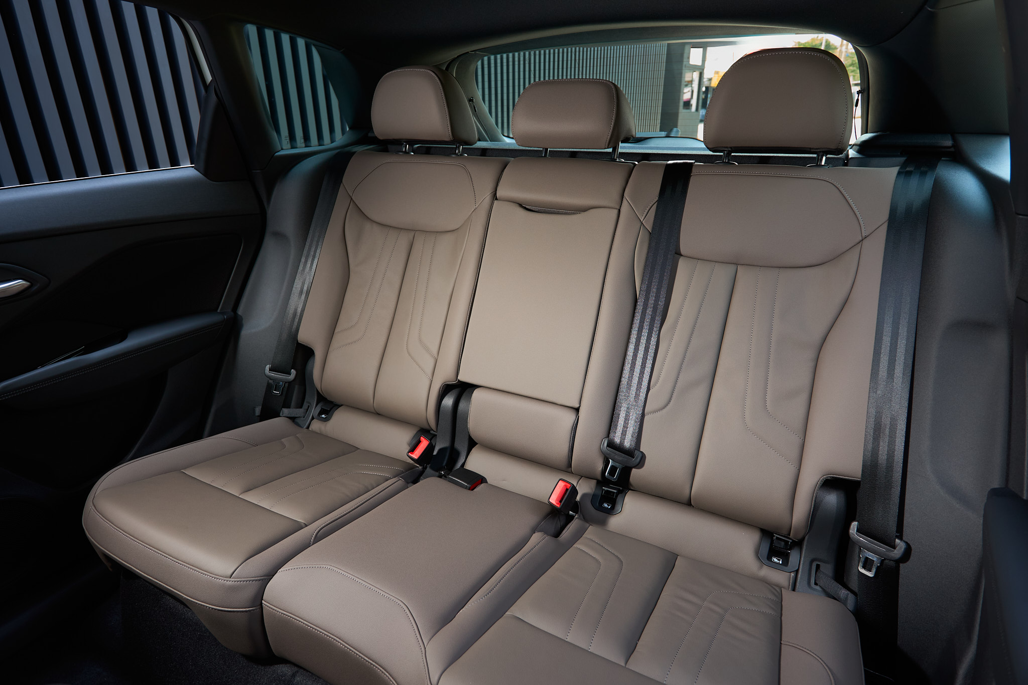 q3suvinterior2