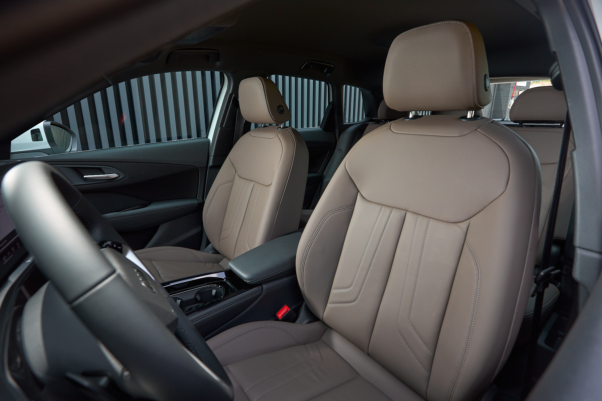 q3suvinterior3