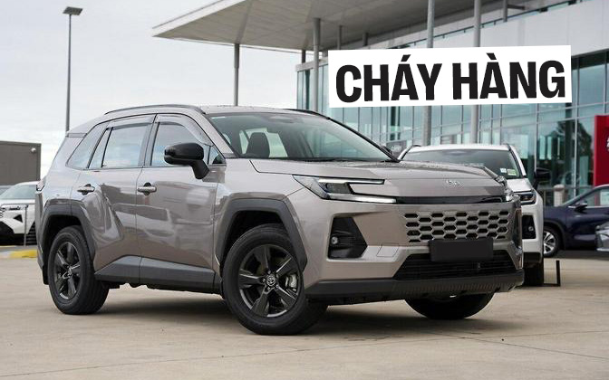Toyota RAV4 ‘cháy’ hàng kỷ lục: Một đại lý có tới 800 khách chờ mua, hãng phải mở rộng dây chuyền lắp ráp
