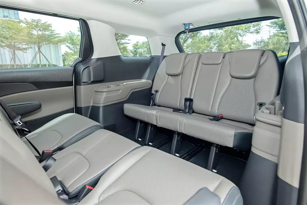 kia canival premium 3 f653