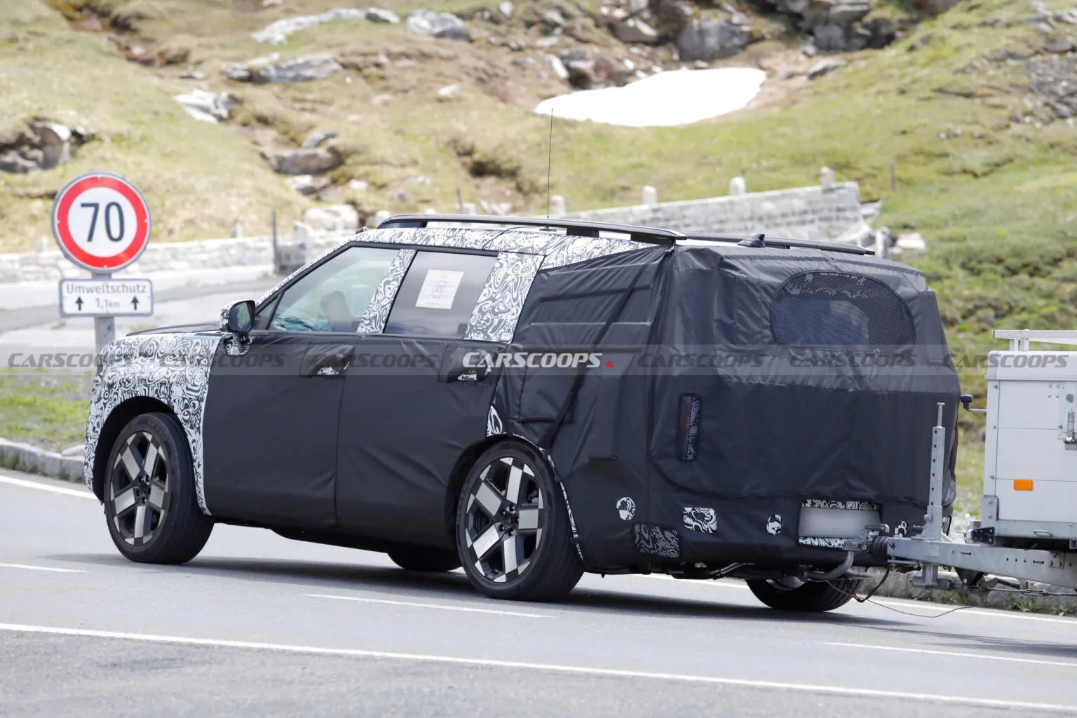 hyundai santa fe facelift spied 629 12 1536x1024