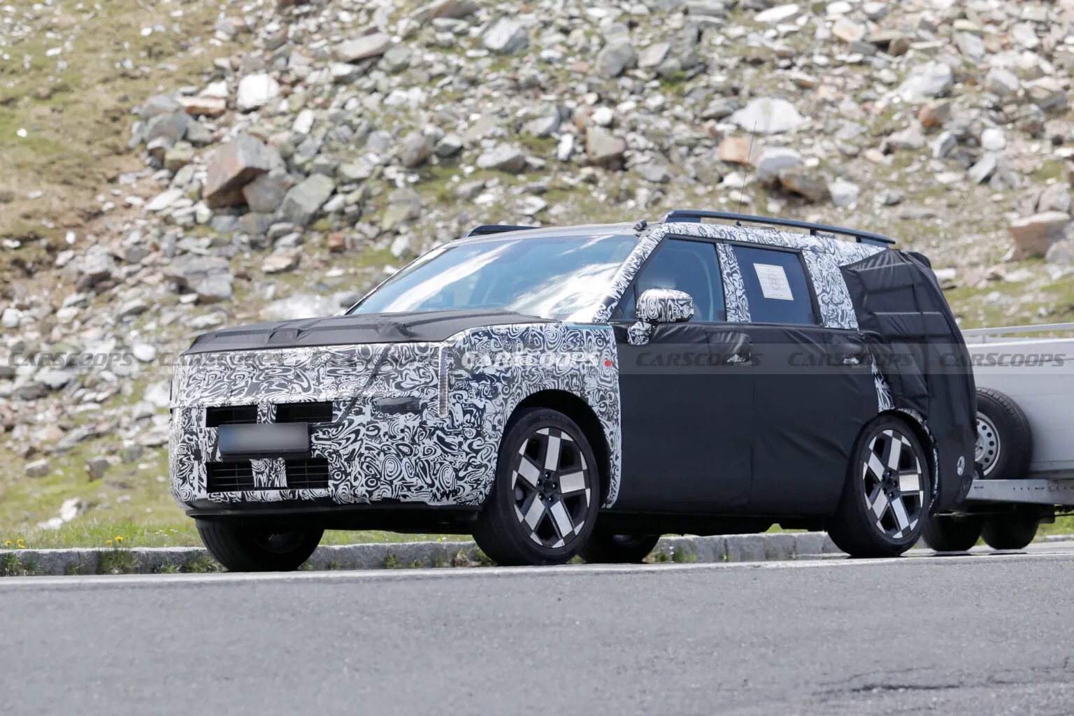 hyundai santa fe facelift spied 629 6 1536x1024