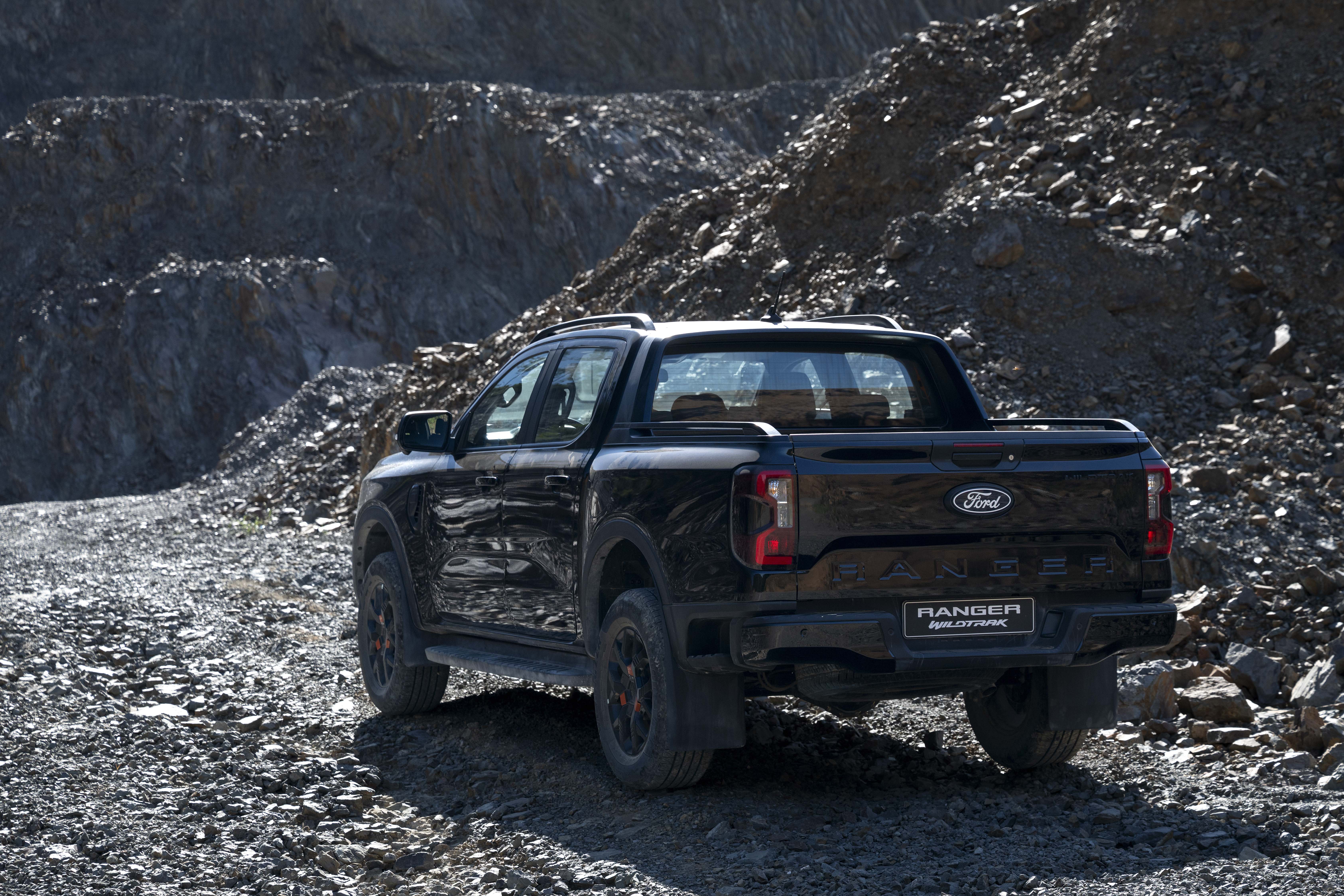 ranger wildtrak 20 ngoai that 9