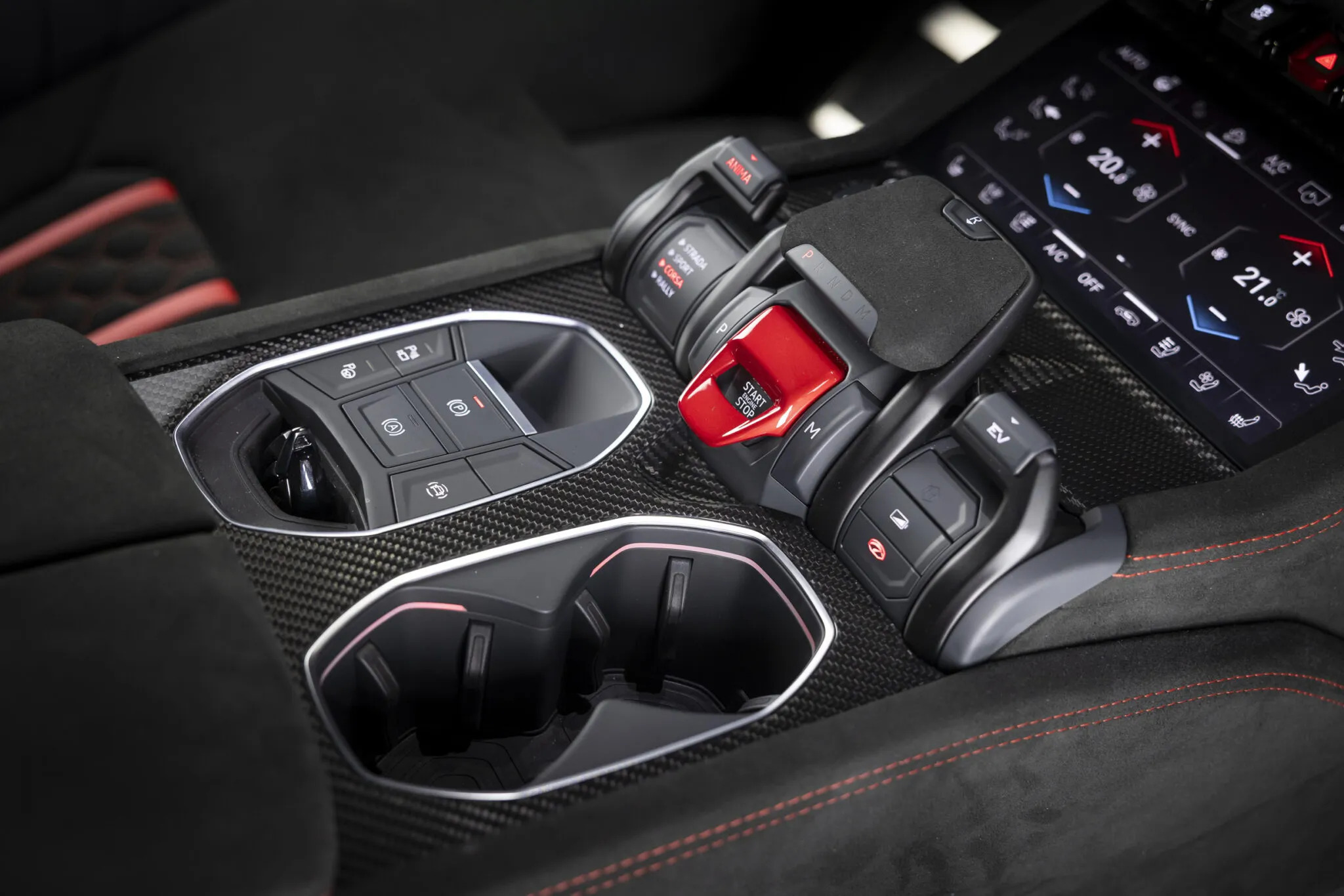 2027 lamborghini urus se perfromante 00030 2048x1366