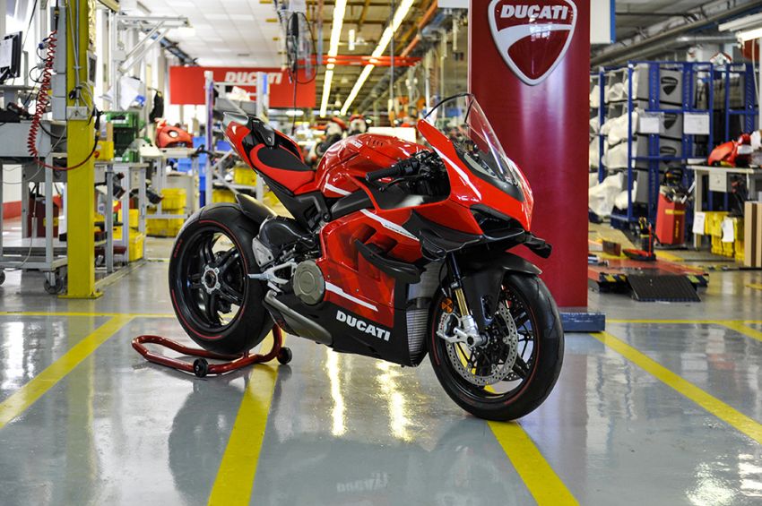 ducati superleggera v4 2 b51e
