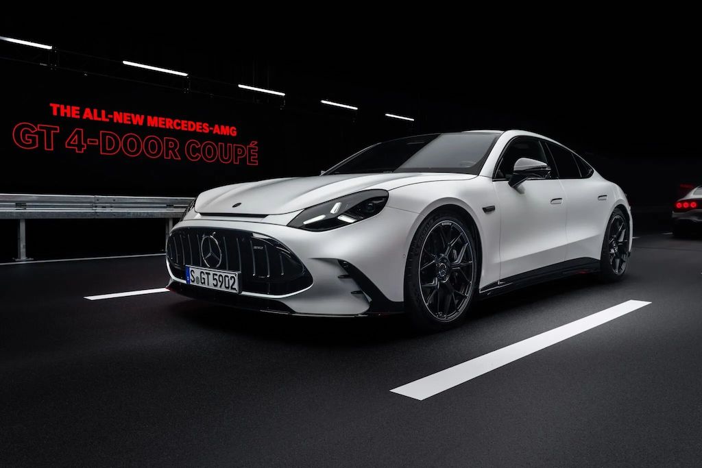 amg gt 4 door coupe