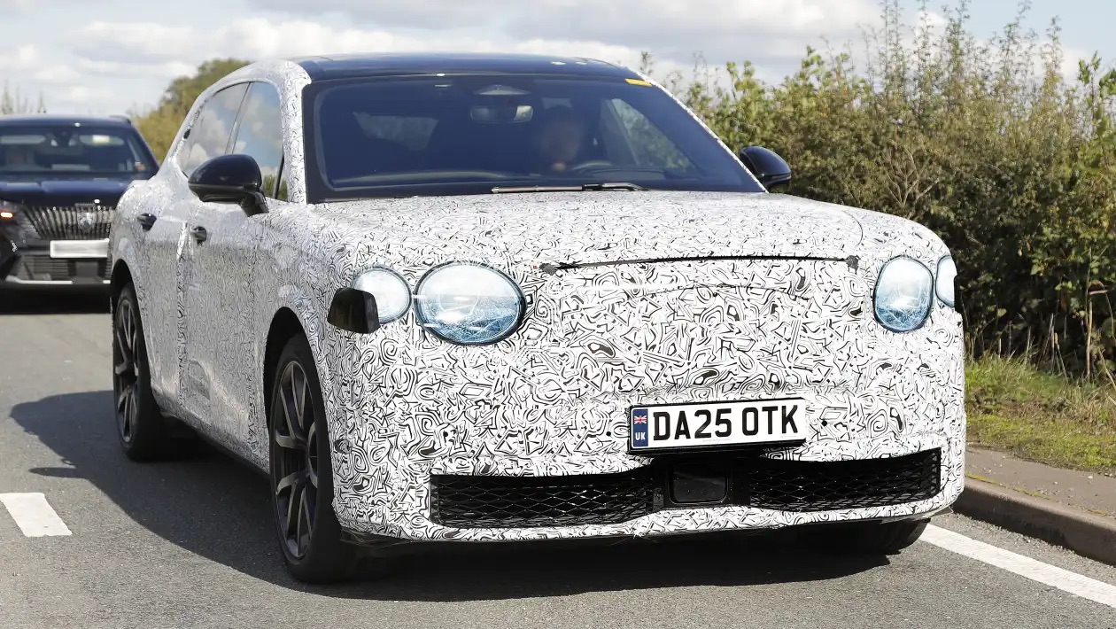 bentley urban suv front endshdui3