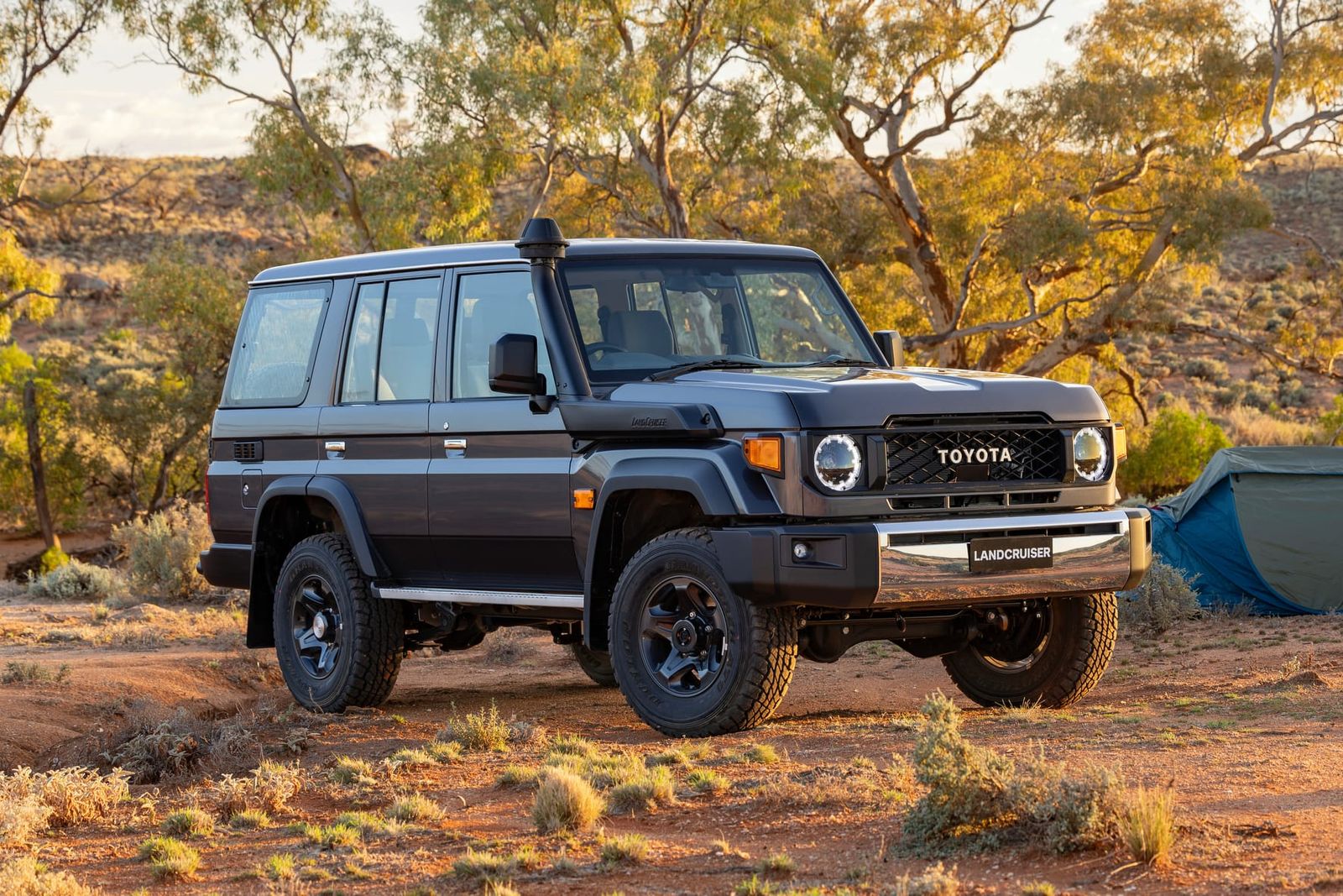 toyota landcruiser 76 series wagon 2