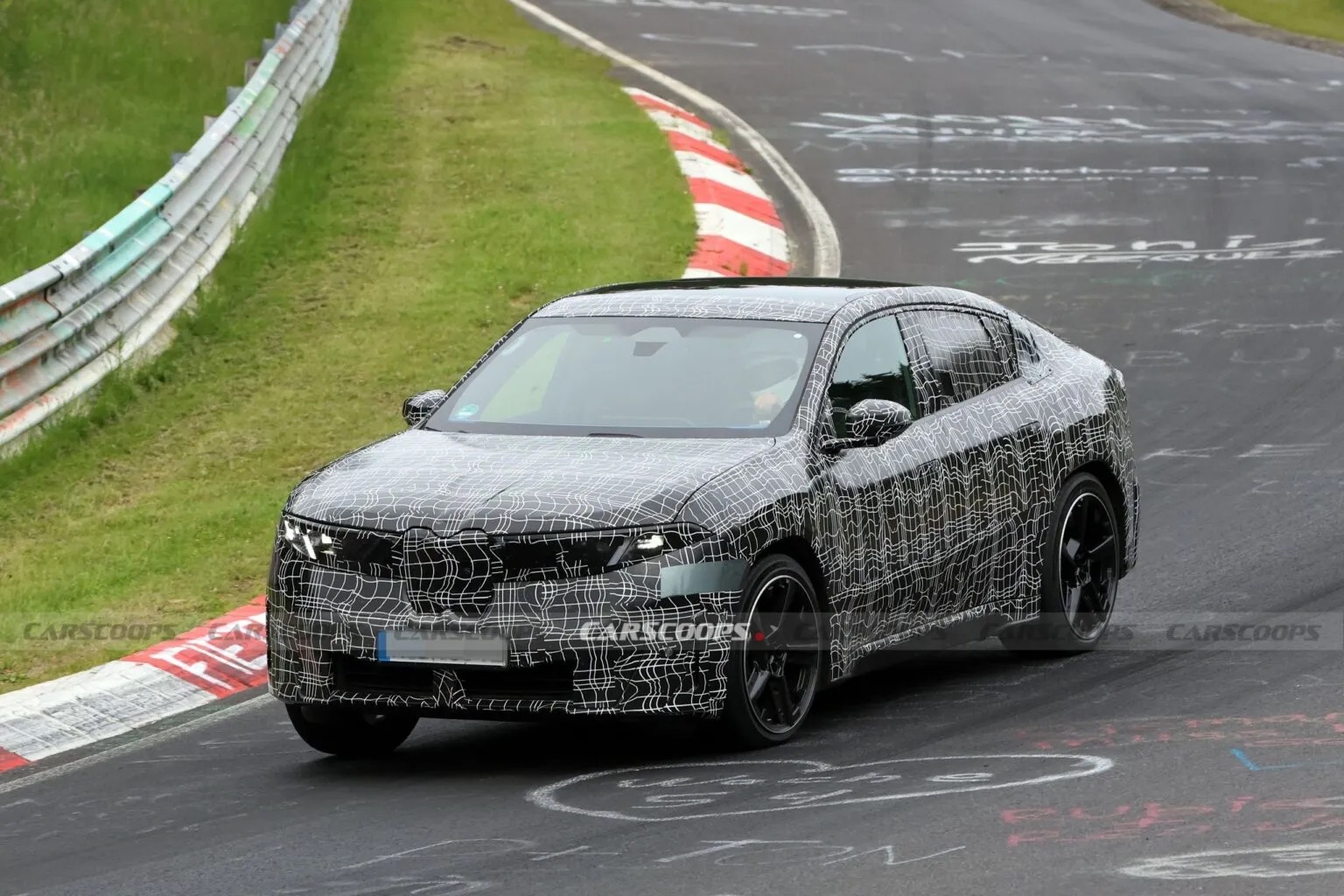 bmw ix4 scoop nurburgring 02 1536x1024
