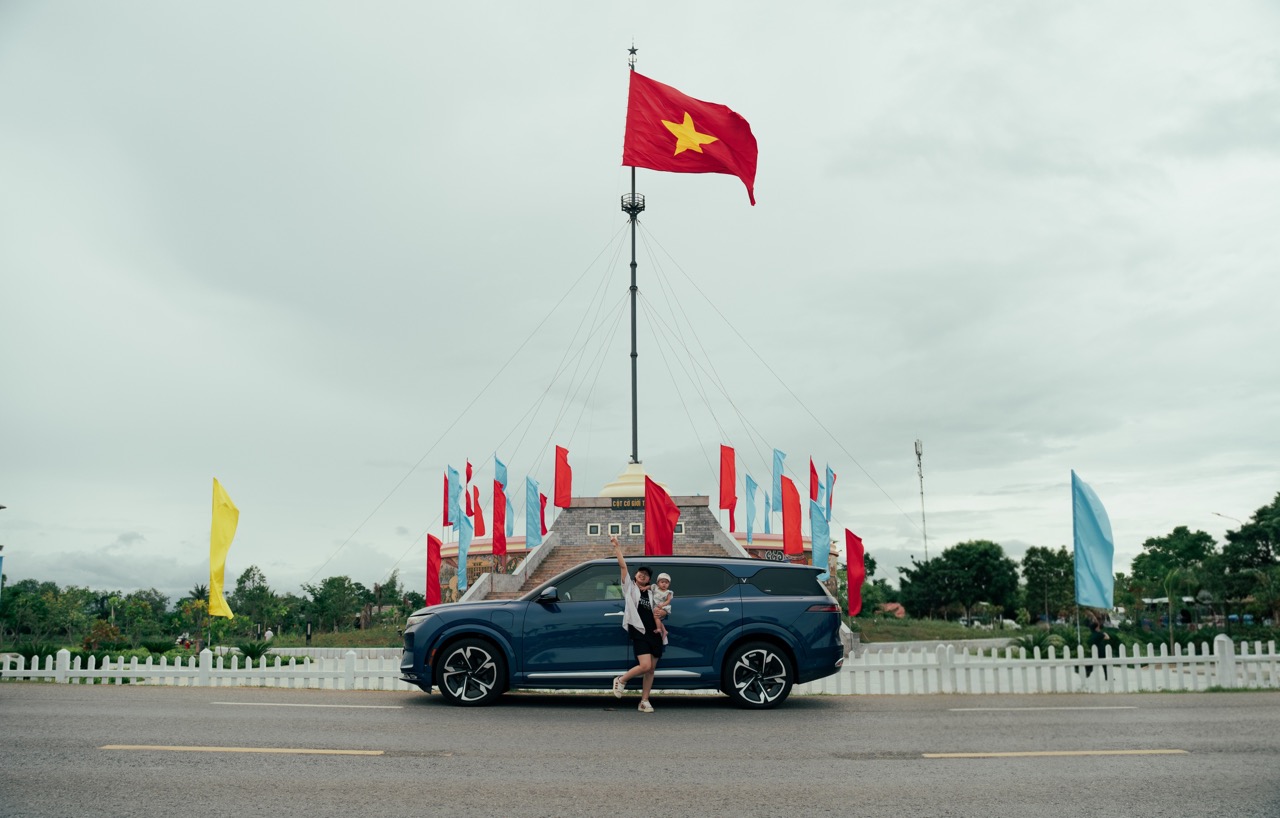 anh checkin cau hien luong large