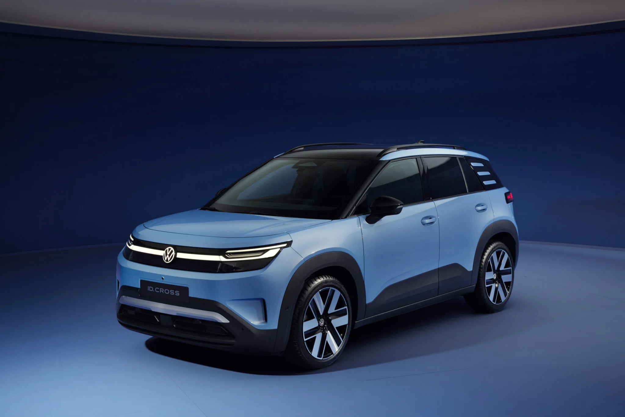 vw idcross blue 00002 2048x1366