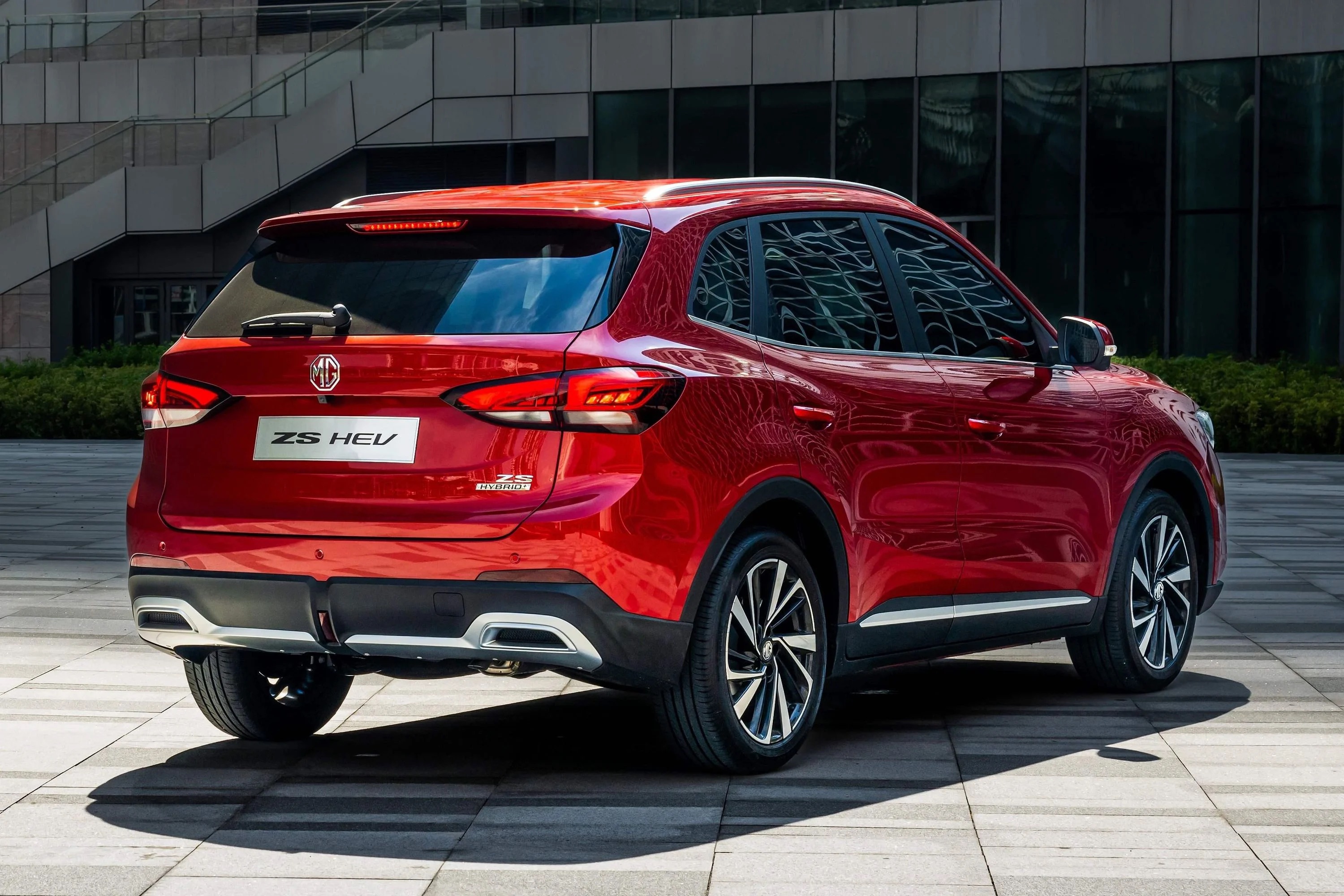 mg zs hybrid 2