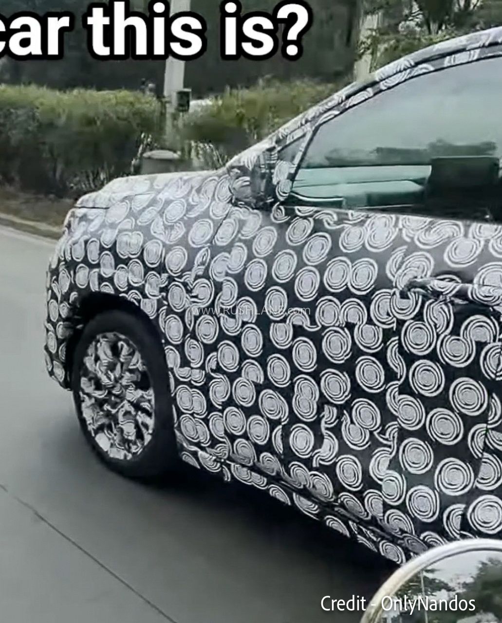 2027 toyota innova hycross facelift spied new 21