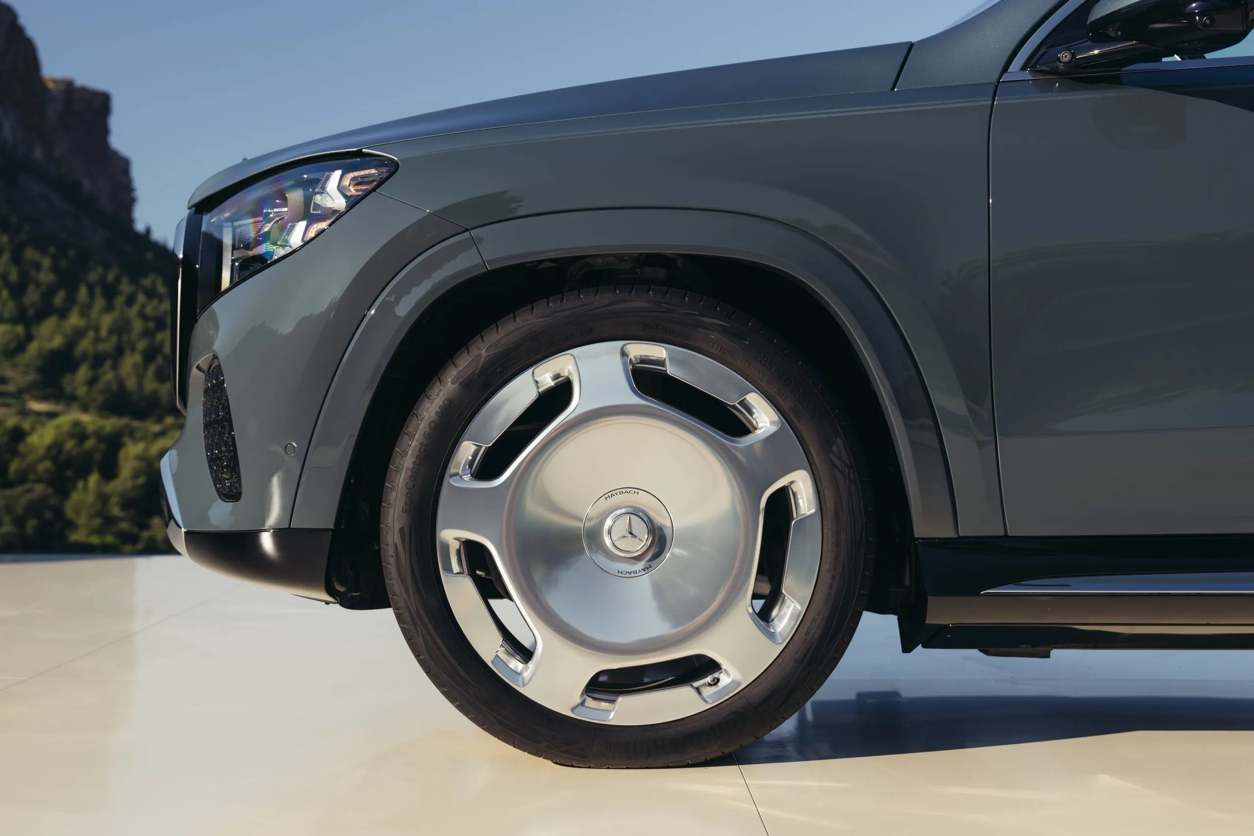 2026 mercedes maybach gls 680 08