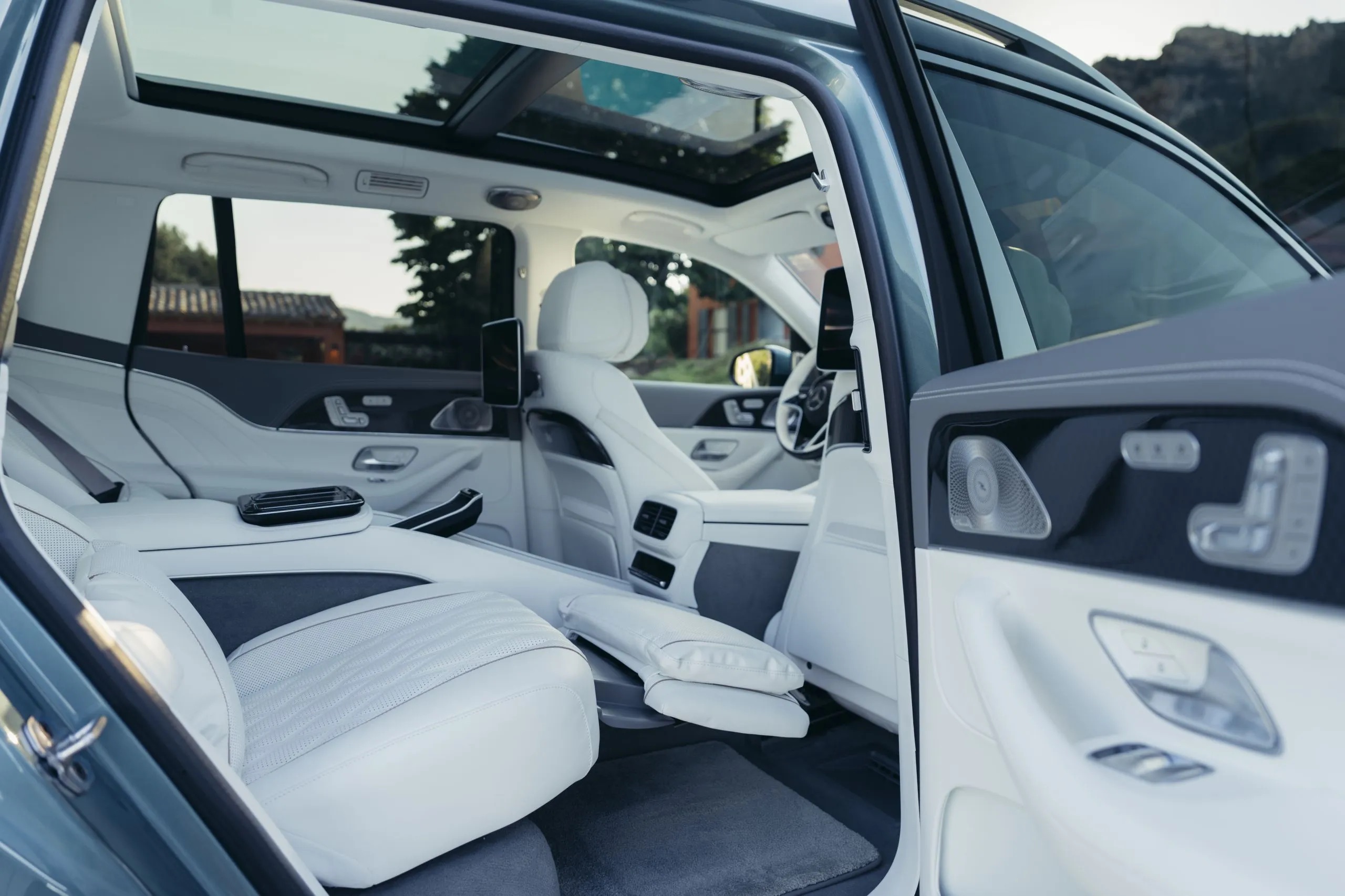 2026 mercedes maybach gls 680 28