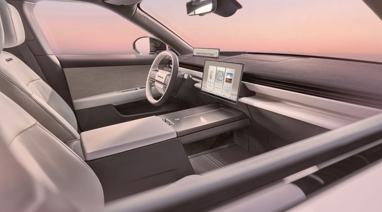 rrgtinteriorpassenger window220726 large