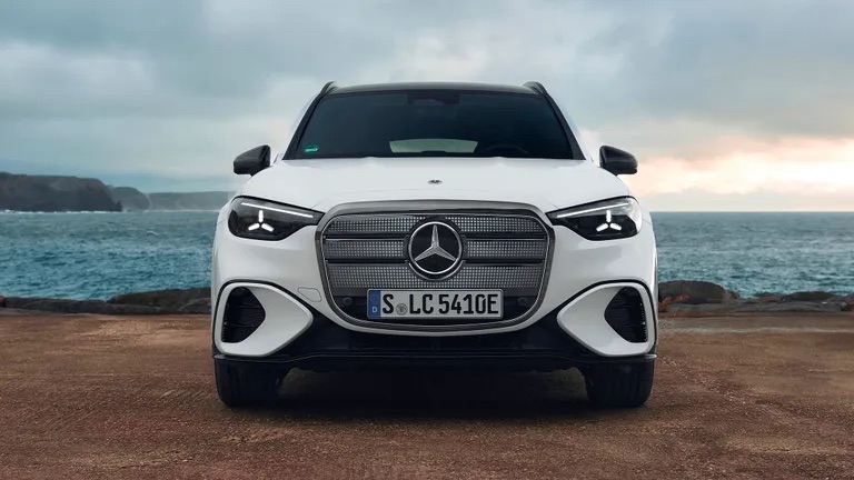 mercedes benz glc 400 4matic dien viet nam 11