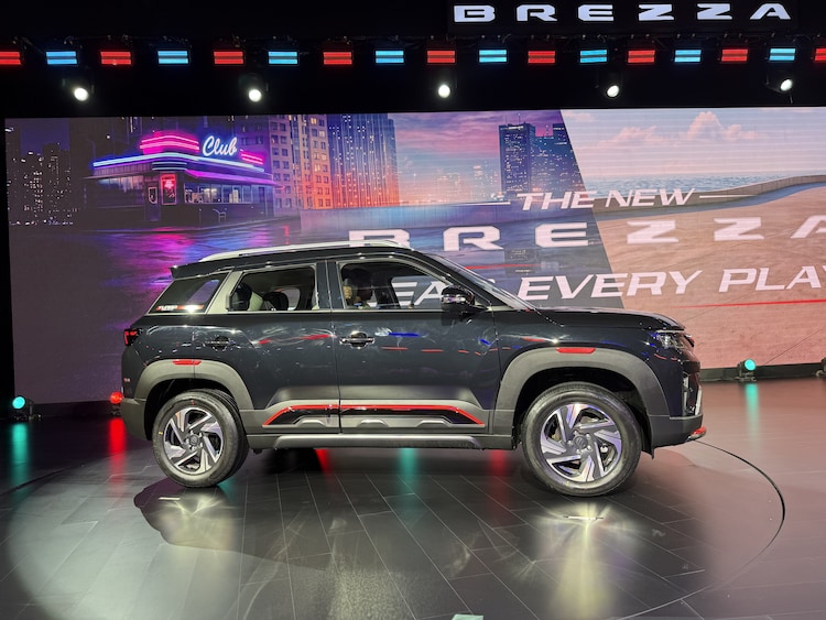 suzuki brezza 1