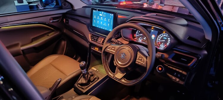 suzuki brezza 4