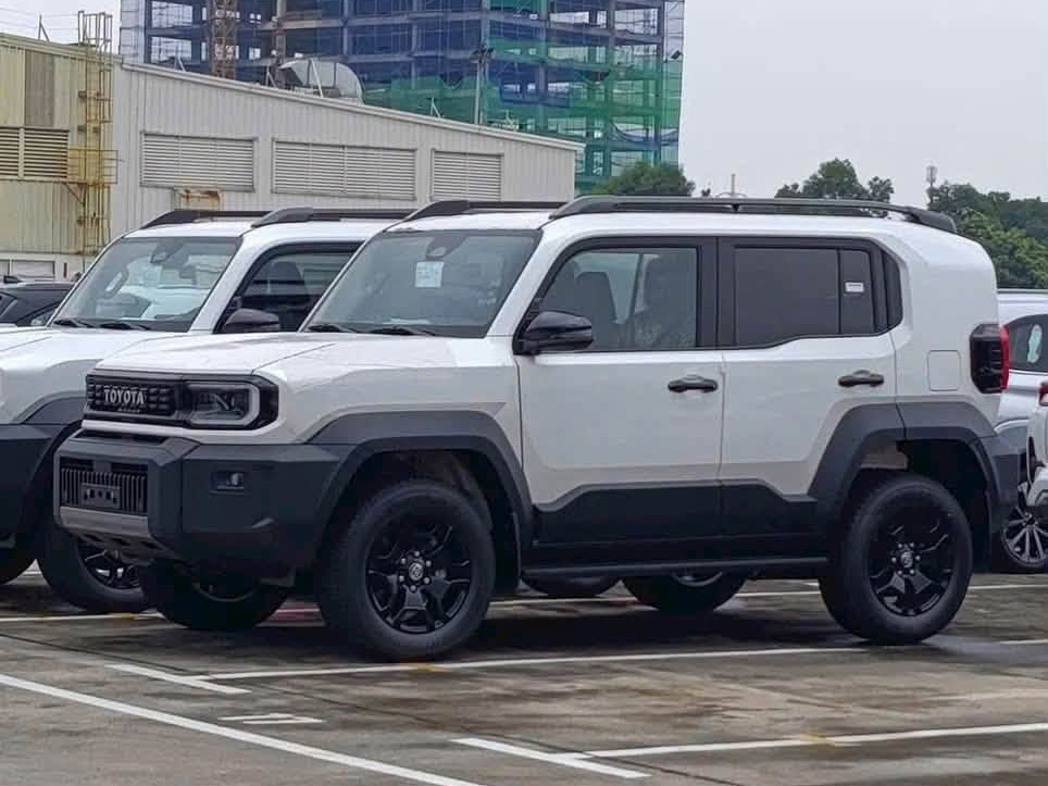 toyota land cruiser fj 51