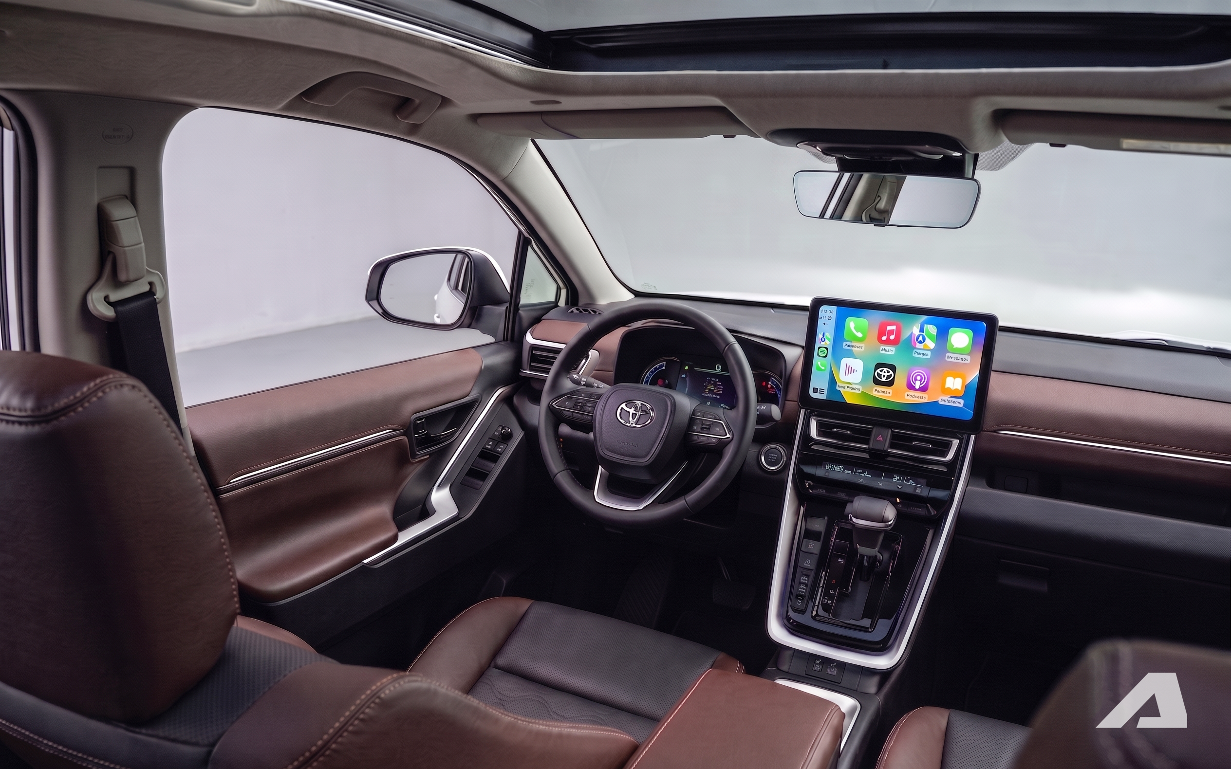 toyota innova cross 3