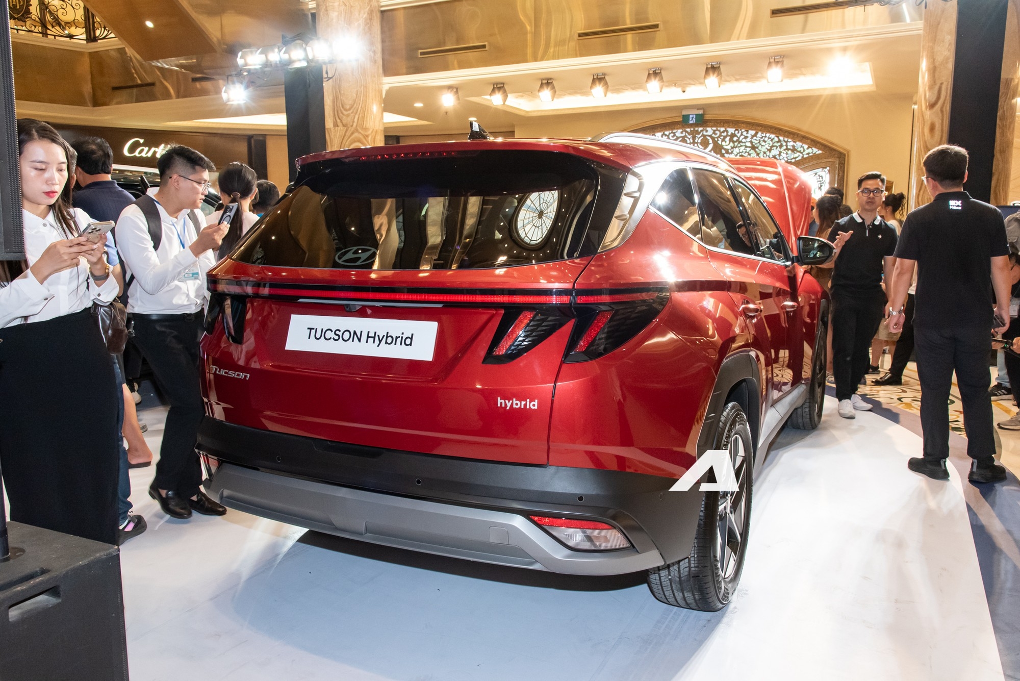 hyundai tucson hybrid 2