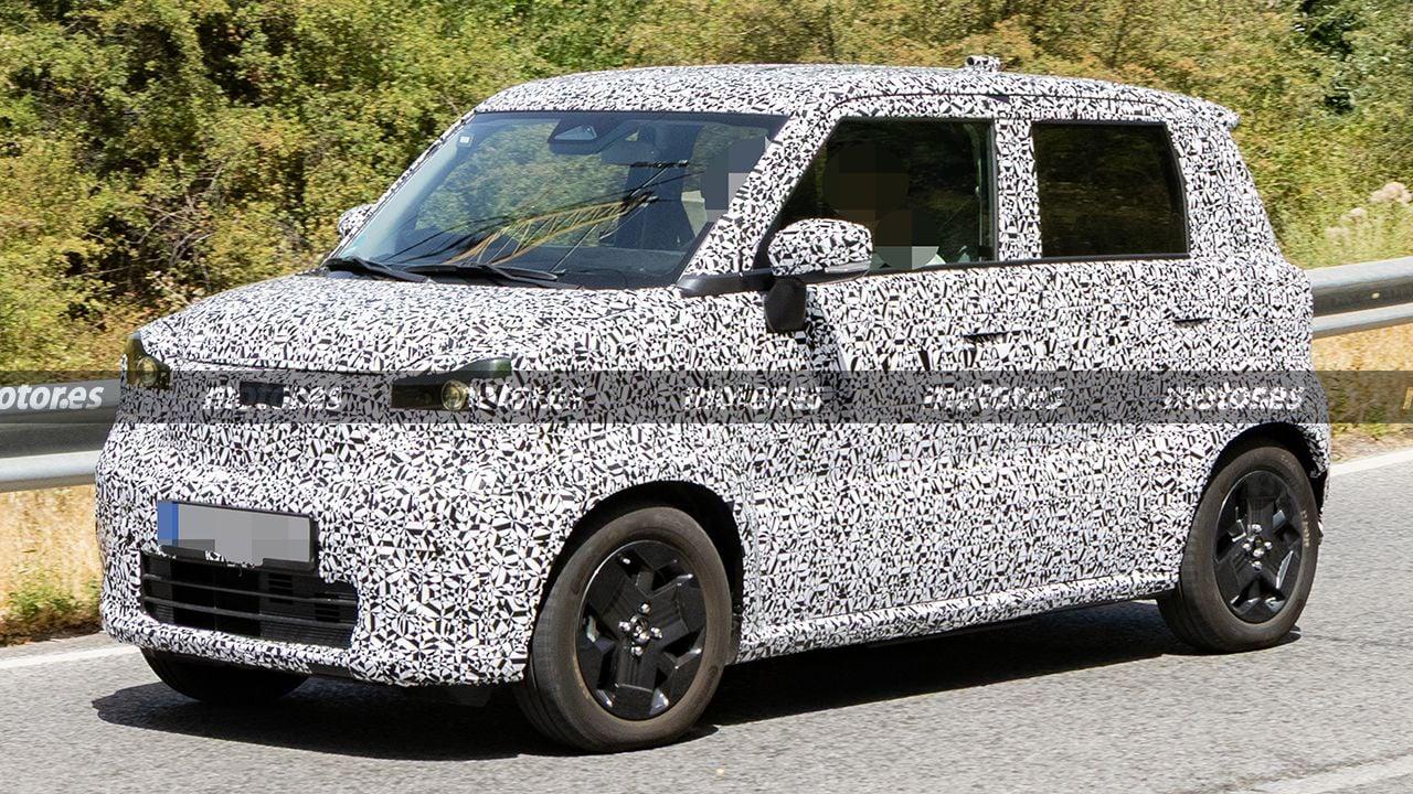 new suzuki small electric wagonr spied testing maruti 1