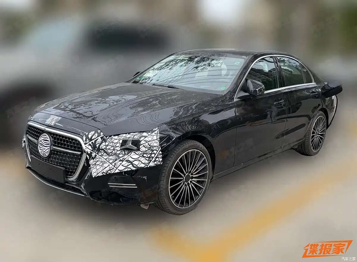 2027 mercedes benz c class facelift spyshot 2 1200x882