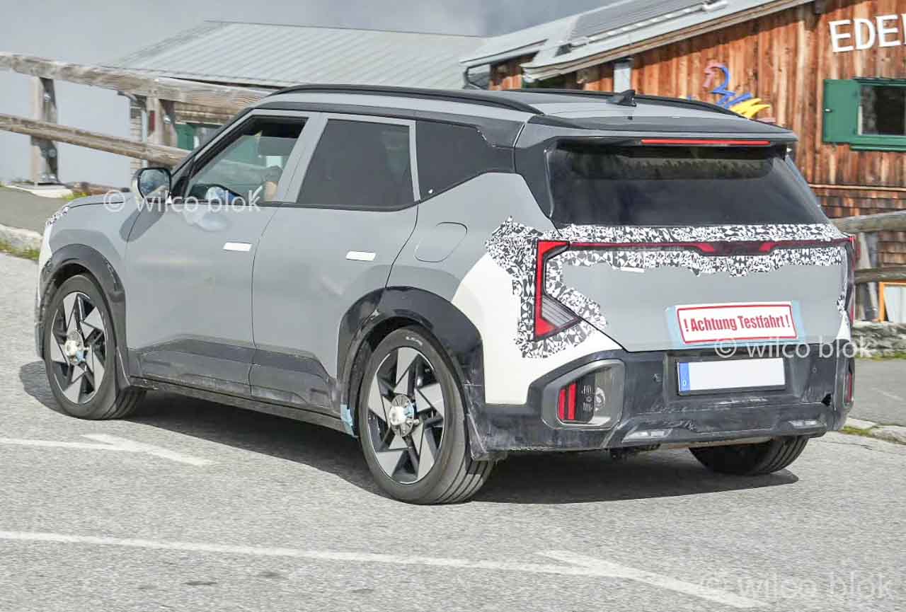 new kia seltos hybrid spied testing launch 2027 4