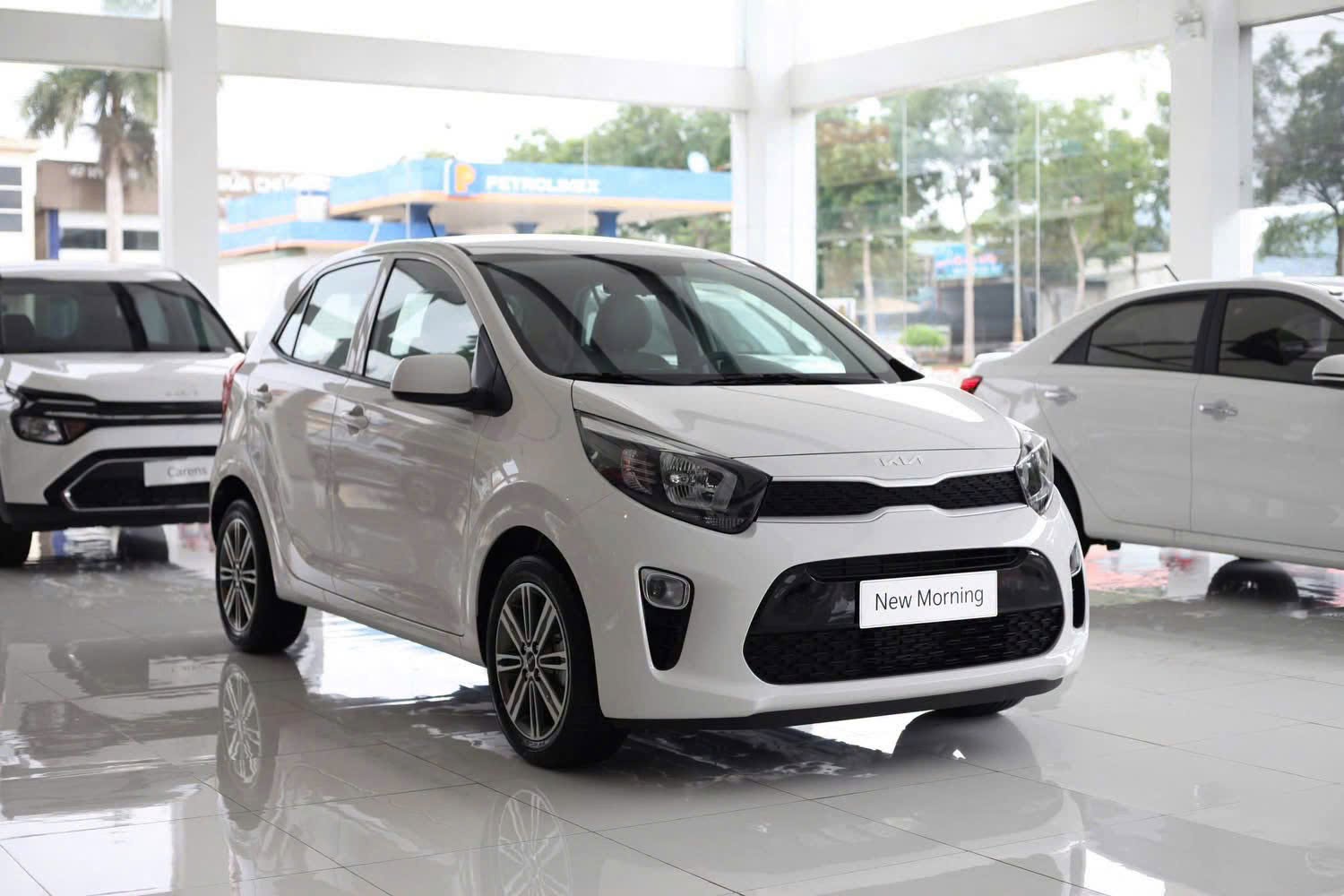 kia morning 4