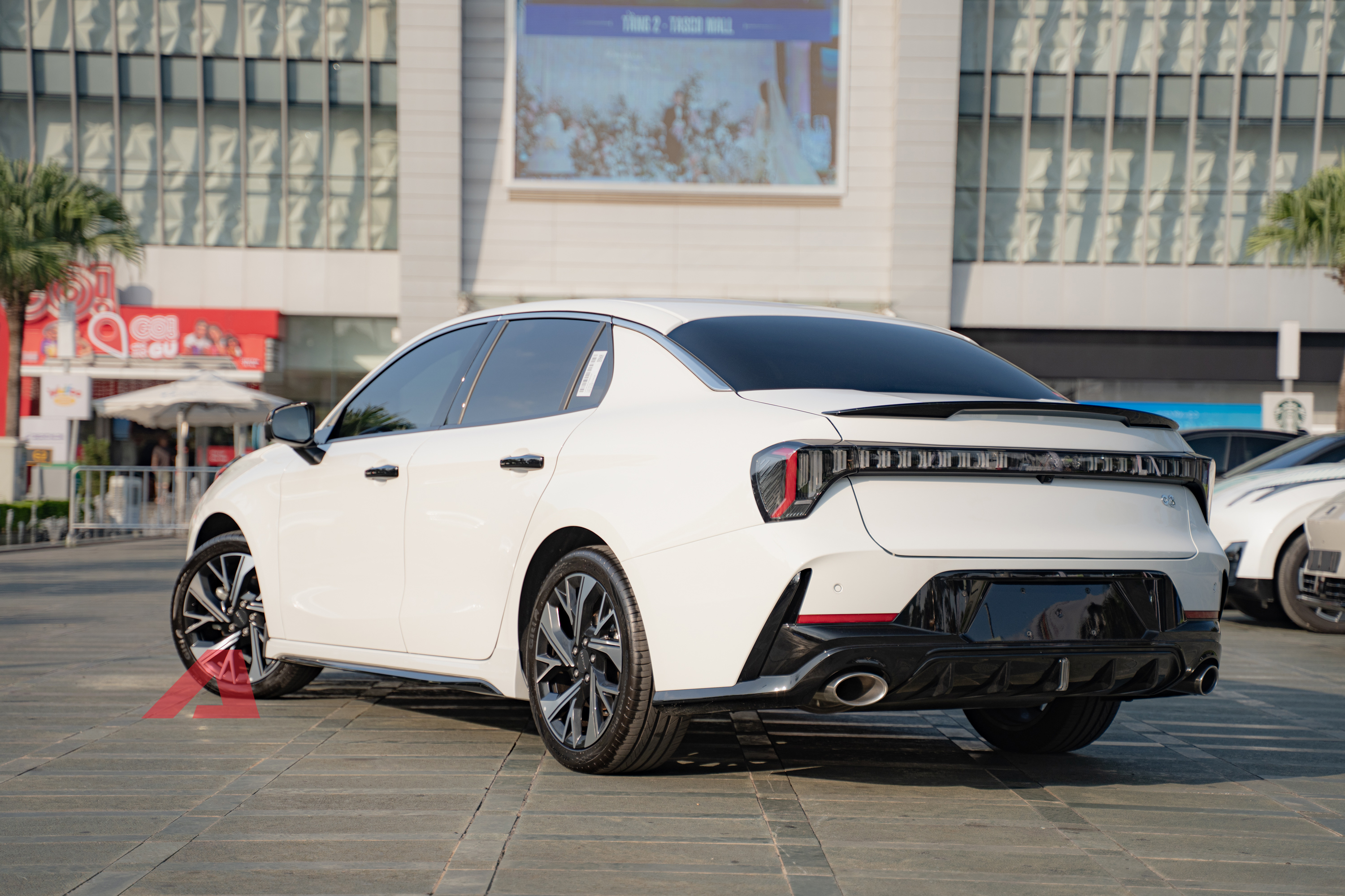 lynk co 0305689