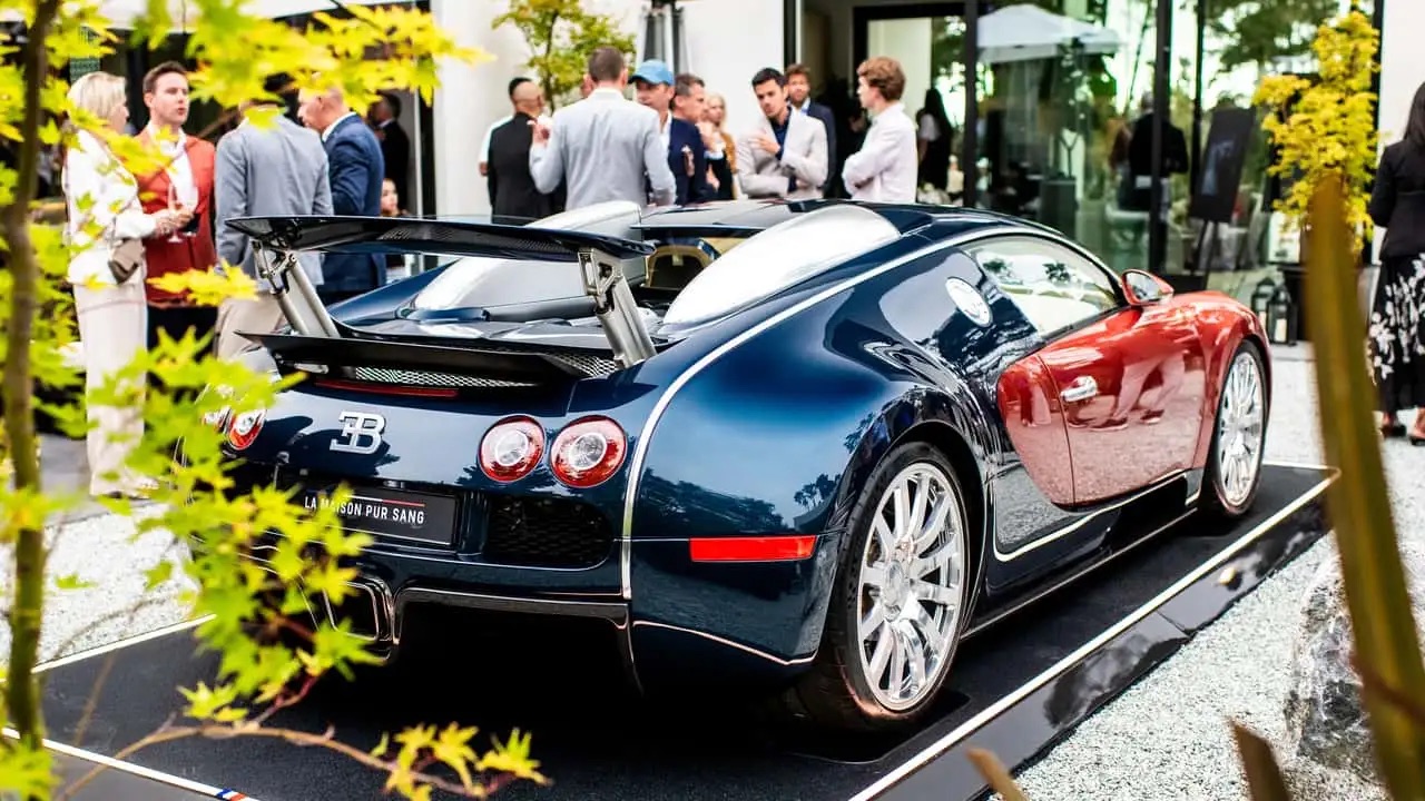 bugatti la maison pur sang veyron 20 years 4