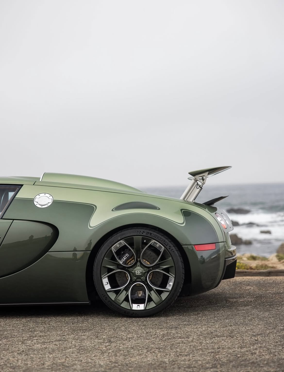 frankheyl s recommissioned veyron photography by joeadrift and amazingcarsatl this ex 4